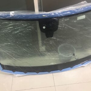 1676700100奔驰前挡风玻璃