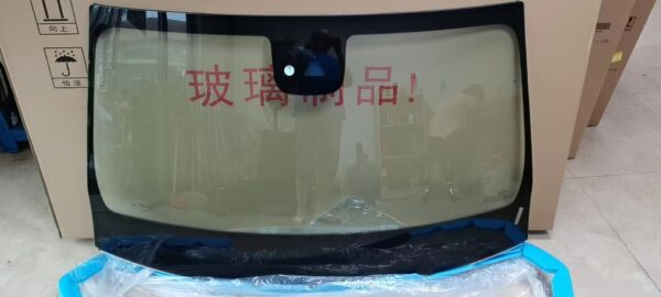 2476702700奔驰前挡风玻璃