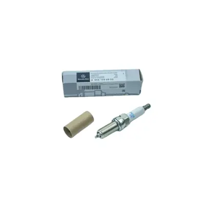 Spark plug size and type comparison used to determine correct fitment for OEM and aftermarket engines